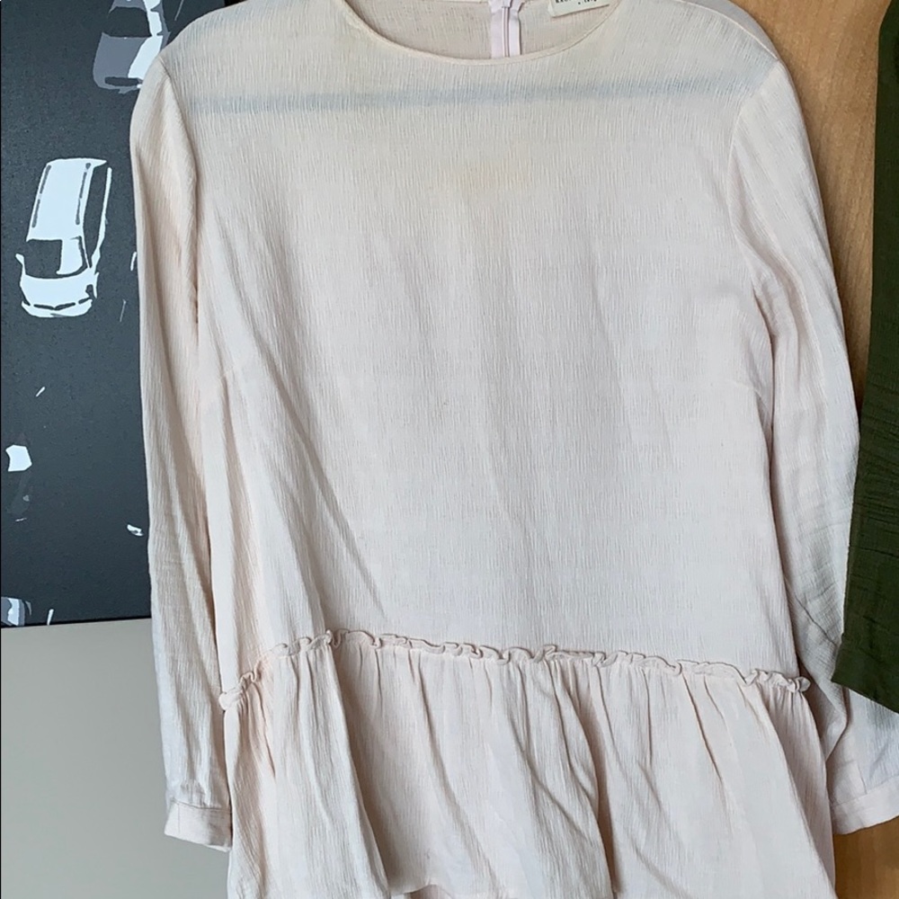 Rachel parcel light pink shirt from her 1st line - Picture 2 of 3